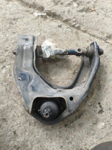 Рычаг подвески верхний toyota Surf 1991 130