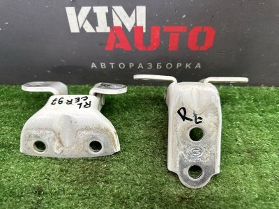 Петли двери Kia Cerato 2 2011 TD