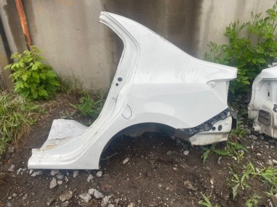 Крыло Renault Logan 2020