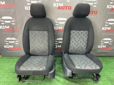 Сиденья передние комплект Ford Focus 2 2008 CB
