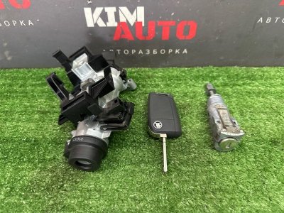 Замок зажигания, личинка двери и ключ Skoda Rapid 2 2021 NK6