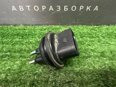 Датчик уровня омывающей жидкости Skoda Rapid 2 2021 NK6