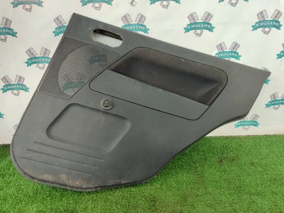 Обшивка боковой двери Ford Fusion 2006
