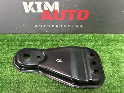 Кронштейн переднего подрамника Skoda Rapid 2 2021 NK6