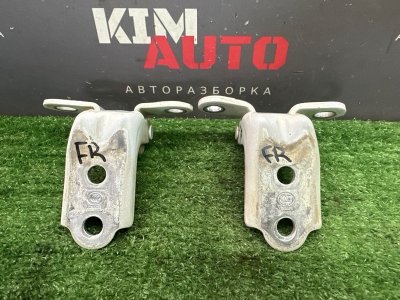 Петли двери Kia Cerato 2 2011 TD