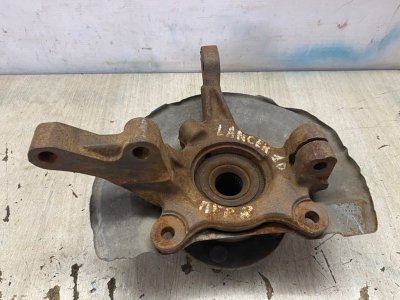 Кулак поворотный Mitsubishi Lancer 10