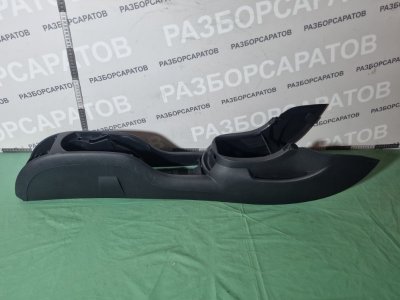 Консоль между сидений Citroen C4 2005 хэтчбек 5 дв.