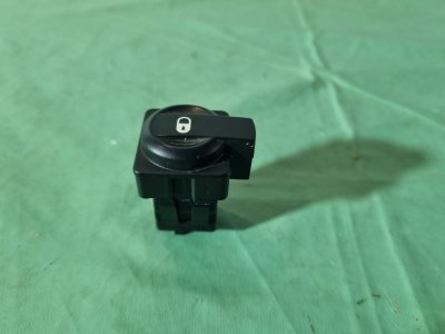 Кнопка центрального замка Citroen C4 2005 хэтчбек 5 дв.
