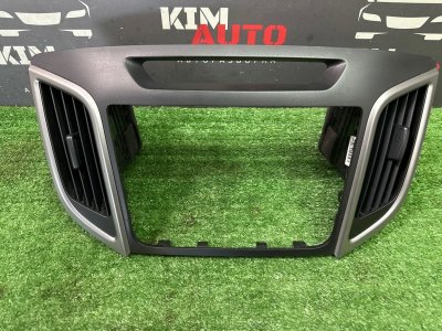 Рамка магнитолы с дефлекторами Hyundai Creta 2017 GS