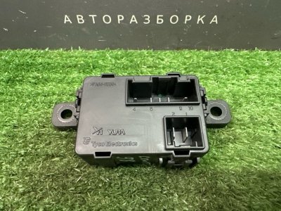 Блок реле Kia Sportage 3 2014 SL