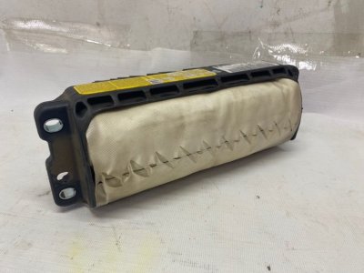 Подушка безопасности в торпедо Volkswagen Passat 2009 B6