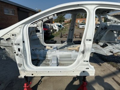 Порог со стойкой Ford focus 3 2012 CB8