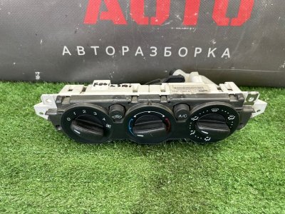 Блок управления отопителем и кондиционером Ford Focus 2 2008 CB