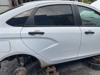 Дверь lada vesta 2020