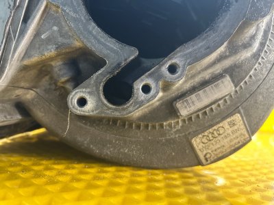 Впускной коллектор Volkswagen Touareg 2003 7L6