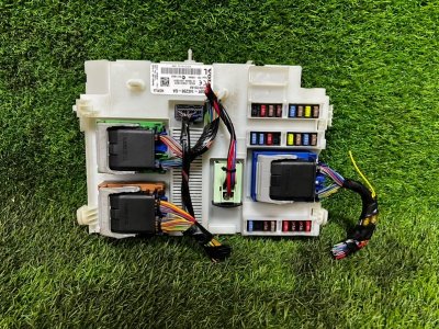 Блок предохранителей VOLVO V60 2011 FW48