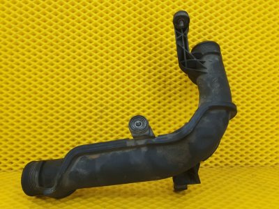 Патрубок интеркулера SKODA Octavia 2012