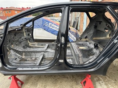Порог со стойкой Kia Ceed 2 2012 JD