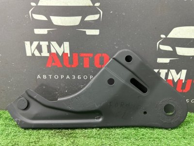 Кронштейн переднего подрамника Ford focus 3 2012 CB8