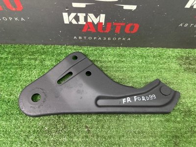 Кронштейн переднего подрамника Ford Focus 3 HB 2012 CB8