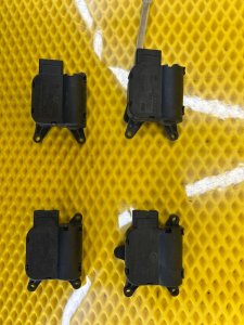 Сервопривод заслонок печки Volkswagen Touareg 2003 7L6