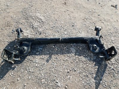 Балка подвески Lada Largus