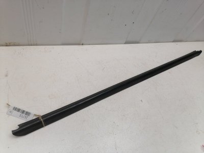 Бархотка наружняя Lada Largus 2020