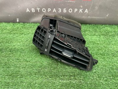 Дефлектор отопителя центральный Kia Ceed 1 2010 ED