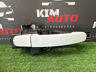 Ручка двери наружная в сборе Ford Focus 3 HB 2012 CB8