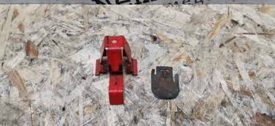 Кронштейн сиденья заднего Mercedes W124 1993 E320