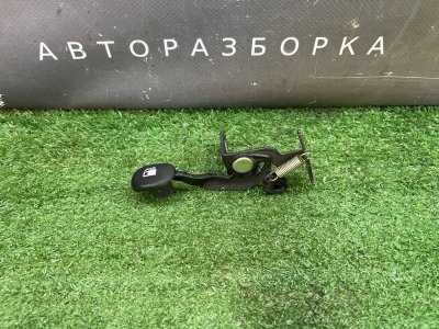 Ручка открывания бензобака Kia Ceed 1 2010 ED