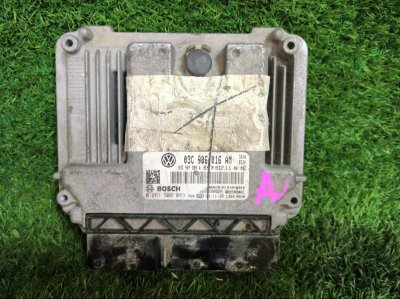 Блок управления двс Volkswagen Golf
