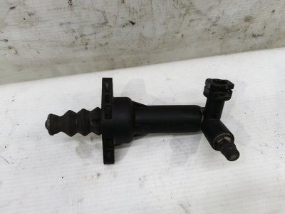 Цилиндр сцеплеия рабочий Skoda Fabia 2008