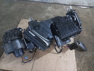 Печка в сборе (корпус отопителя) Volkswagen Touareg 2008 7L6