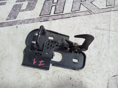 Крюк замка капота Volkswagen Passat 2006 B6