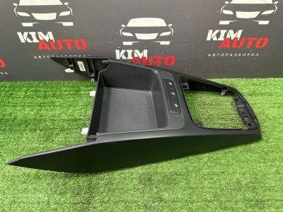 Накладка центральной консоли Kia Rio X-Line 2020