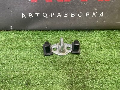 Ответная часть замка багажника Kia Ceed 1 2010 ED
