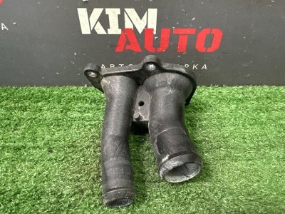Крышка термостата Ford Focus 3 HB 2012 CB8