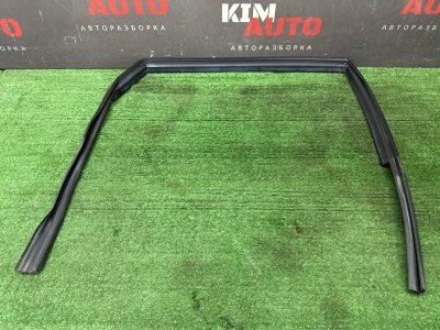 Уплотнитель стекла двери Chevrolet Captiva C100