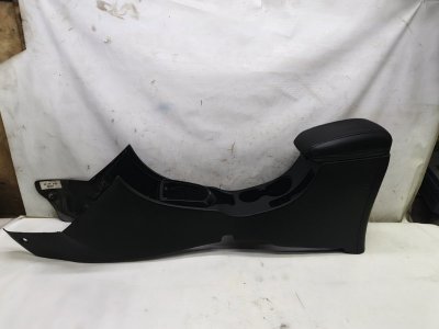 Подлокотник Hyundai Solaris 2014 RB