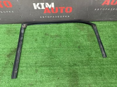 Уплотнитель стекла двери Kia Ceed 2 2012 JD