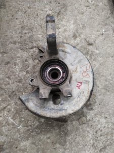 Кулак поворотный лада 21083 1996