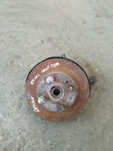 Кулак поворотный Mazda Demio DY5W