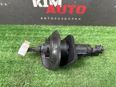 Главный цилиндр сцепления Ford focus 3 2012 CB8