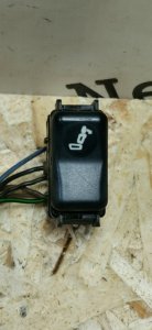 Кнопка подголовников Mercedes W124 1993 E320