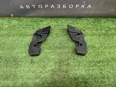 Кронштейн решетки радиатора Kia Ceed 1 2010 ED
