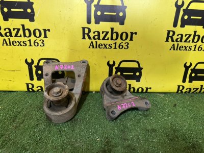 Кронштейн редуктора Toyota RAV4 2006 XA30