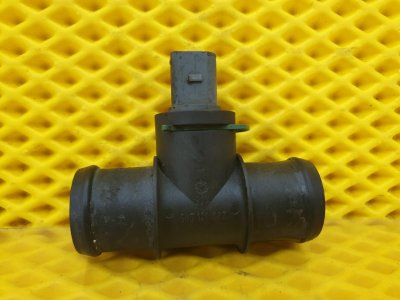 Патрубок системы охлаждения SKODA Octavia 2012