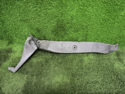 Пыльник крыла AUDI A8 2011 D4