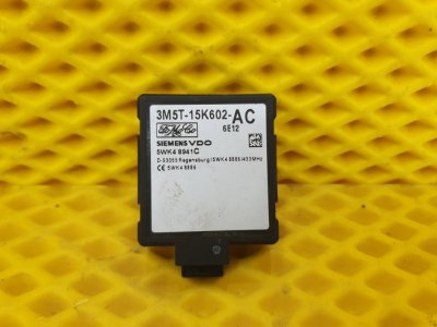 Блок управления центральным замком Ford Focus 2006 2